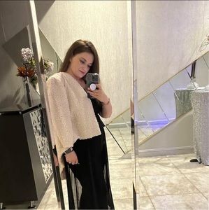 Meet your Posher, Dorina